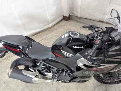 Kawasaki Ninja 400 2025