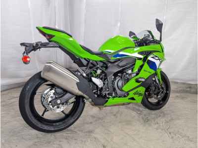Kawasaki Ninja ZX-4RR 2025