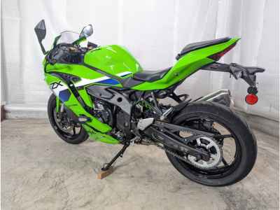 Kawasaki Ninja ZX-4RR 2025