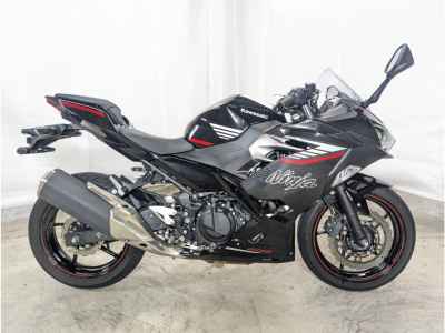 Kawasaki Ninja 400 2025