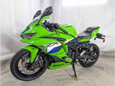 Kawasaki Ninja ZX-4RR 2025