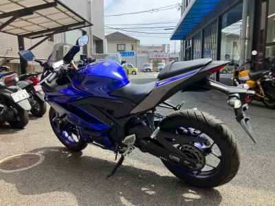 Yamaha YZF-R25 2021