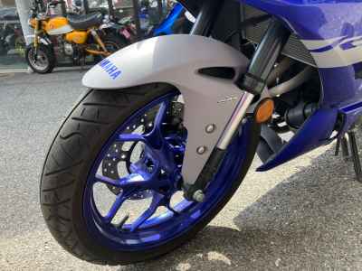 Yamaha YZF-R25 2021