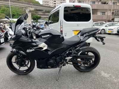 Kawasaki Ninja 400 2021
