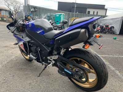 Yamaha YZF-R1