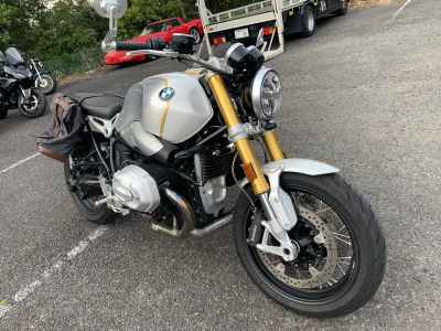 BMW R nineT