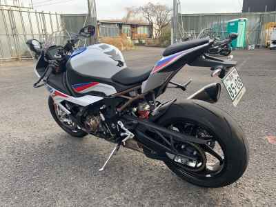 BMW S1000RR M Package