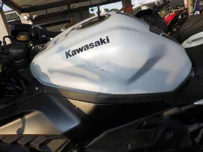 Kawasaki Ninja ZX-4R SE 2025
