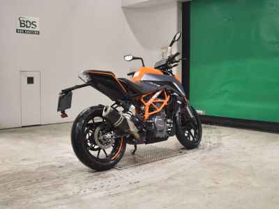 KTM 390 Duke 2025