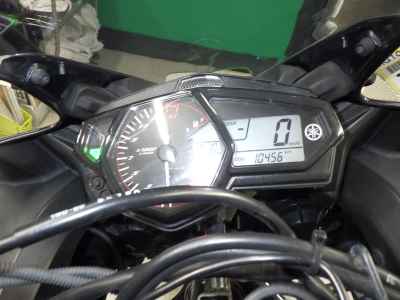 Yamaha YZF-R25 2015