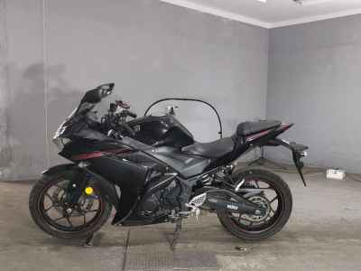 Yamaha YZF-R25 2018