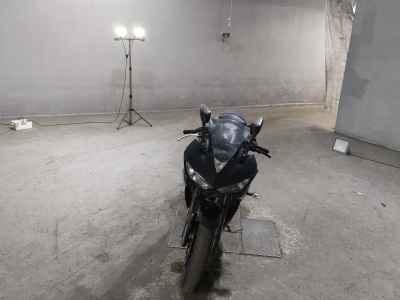 Yamaha YZF-R25 2018