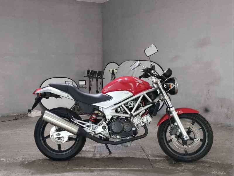 Honda VTR250 2009