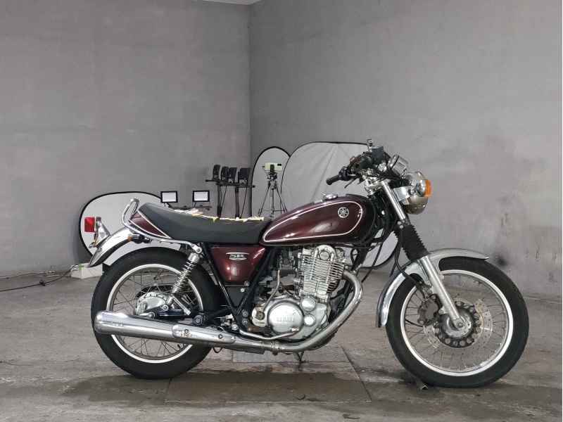 Yamaha SR400 2015