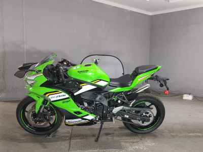 Kawasaki Ninja ZX-4RR 2025