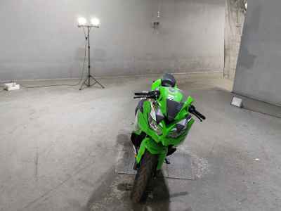 Kawasaki Ninja ZX-4RR 2025