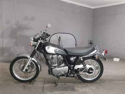 Yamaha SR400 2021