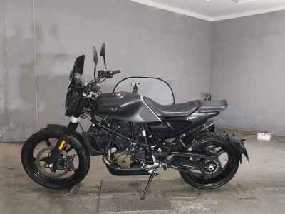 Husqvarna Svartpilen 701 2020