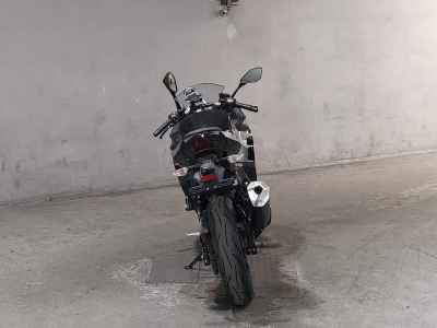 Kawasaki Ninja 400 2018