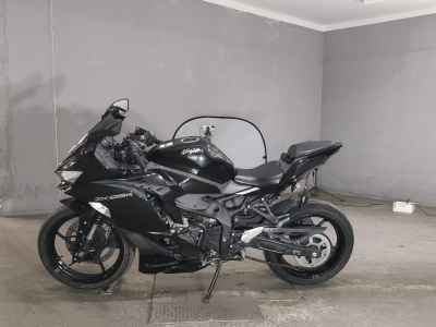 Kawasaki Ninja ZX-25R 2022