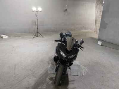 Kawasaki Ninja ZX-25R 2022