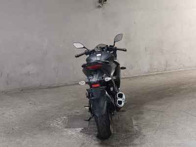 Suzuki Gixxer 250SF