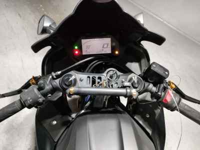 Yamaha YZF-R25 2019
