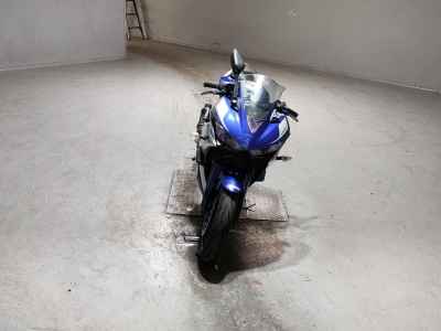 Yamaha YZF-R25 2015