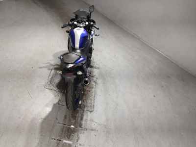 Yamaha YZF-R25 2015