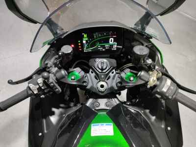 Kawasaki Ninja H2 SX 2024