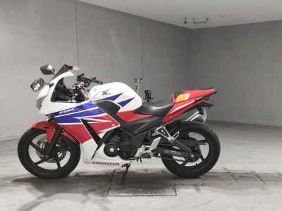 Honda CBR250R 2015