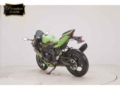 Kawasaki Ninja ZX-4RR 2024