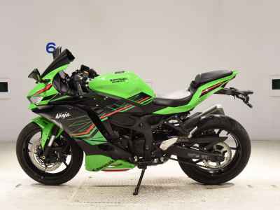 Kawasaki Ninja ZX-4RR 2024