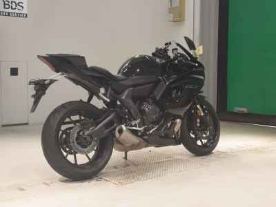 Yamaha YZF-R7 2022