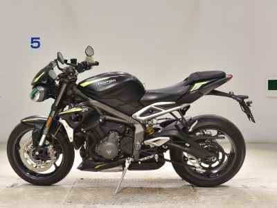 Triumph Street Triple RS 2021