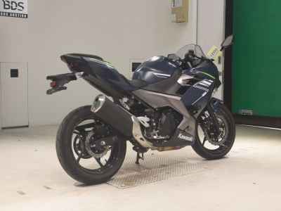 Kawasaki Ninja 400 2022