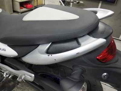 Suzuki Gladius SFV400 2011