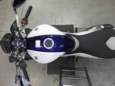 Suzuki Gladius SFV400 2011
