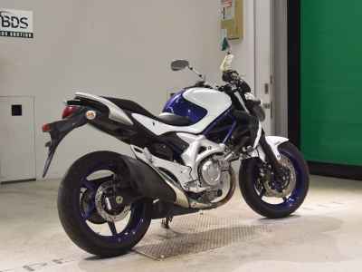 Suzuki Gladius SFV400 2011