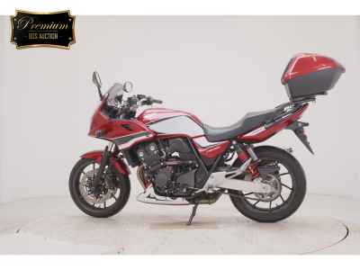 Honda CB400 Super Boldor 2021