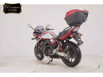 Honda CB400 Super Boldor 2021