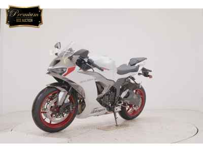 Kawasaki Ninja ZX-6R 2025