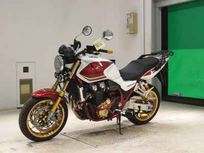 Honda CB1300SF 2023