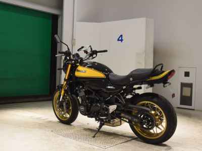 Kawasaki Z900RS SE 2023