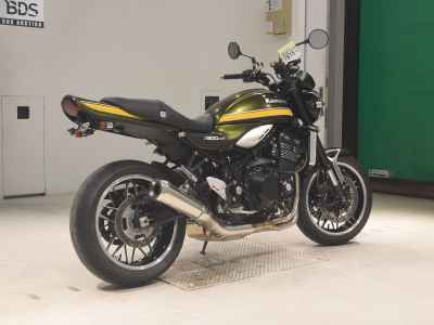 Kawasaki Z900RS 2021