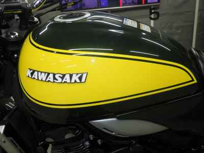 Kawasaki Z900RS 2024