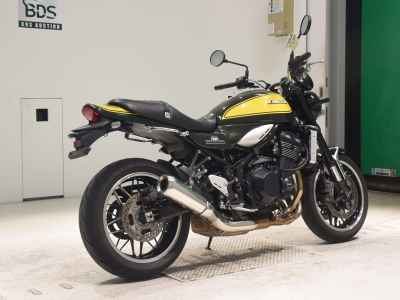 Kawasaki Z900RS 2024