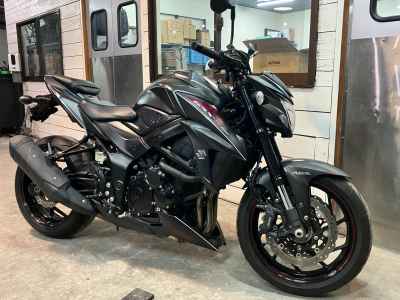 Suzuki GSX-S750 2017