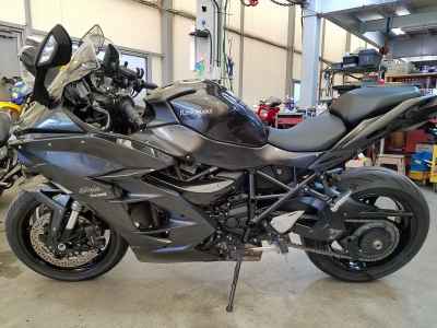 Kawasaki Ninja H2 SX 2018
