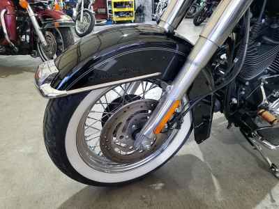Harley-Davidson FLSTN1580 2011